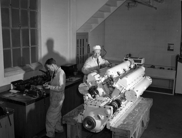Packard-2.jpg