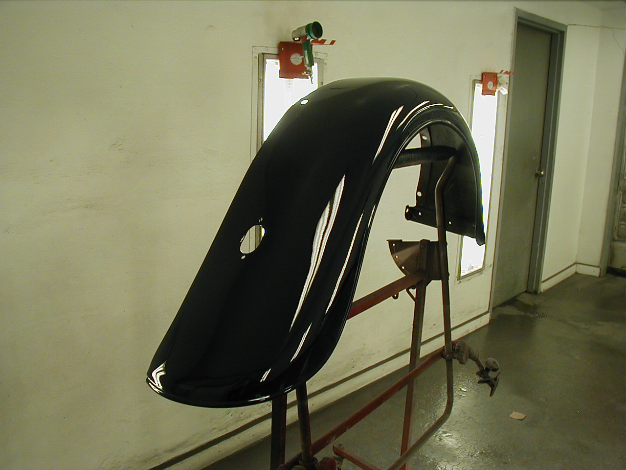 painted rear fenders 005.JPG