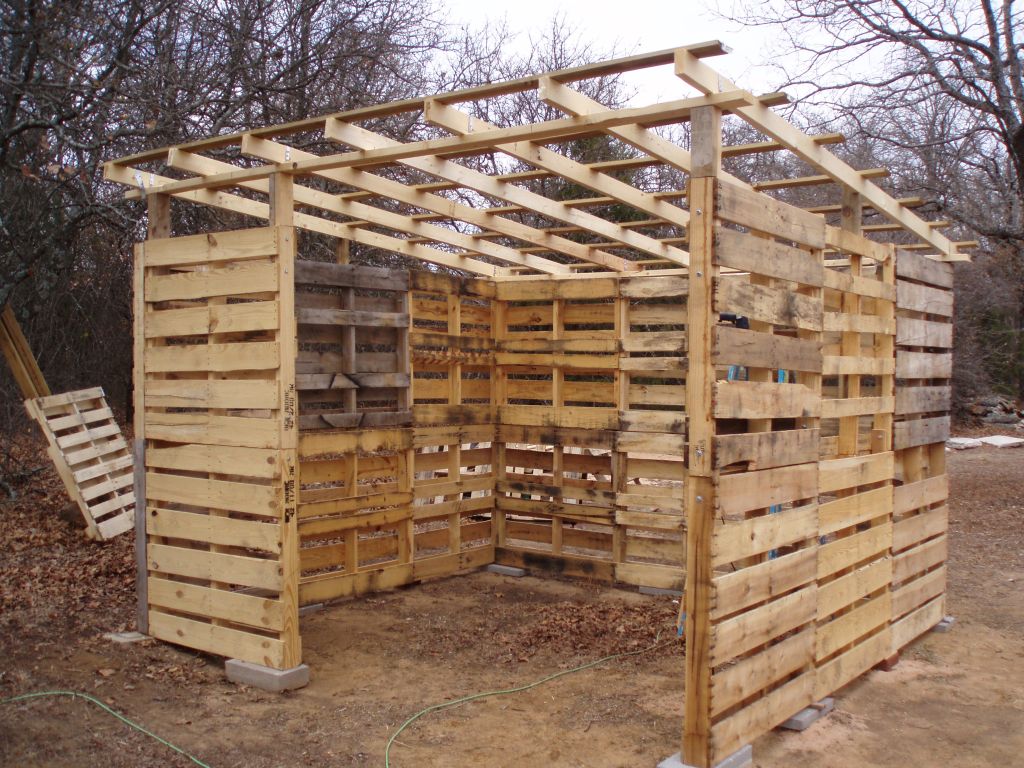 Pallets031409a.jpg
