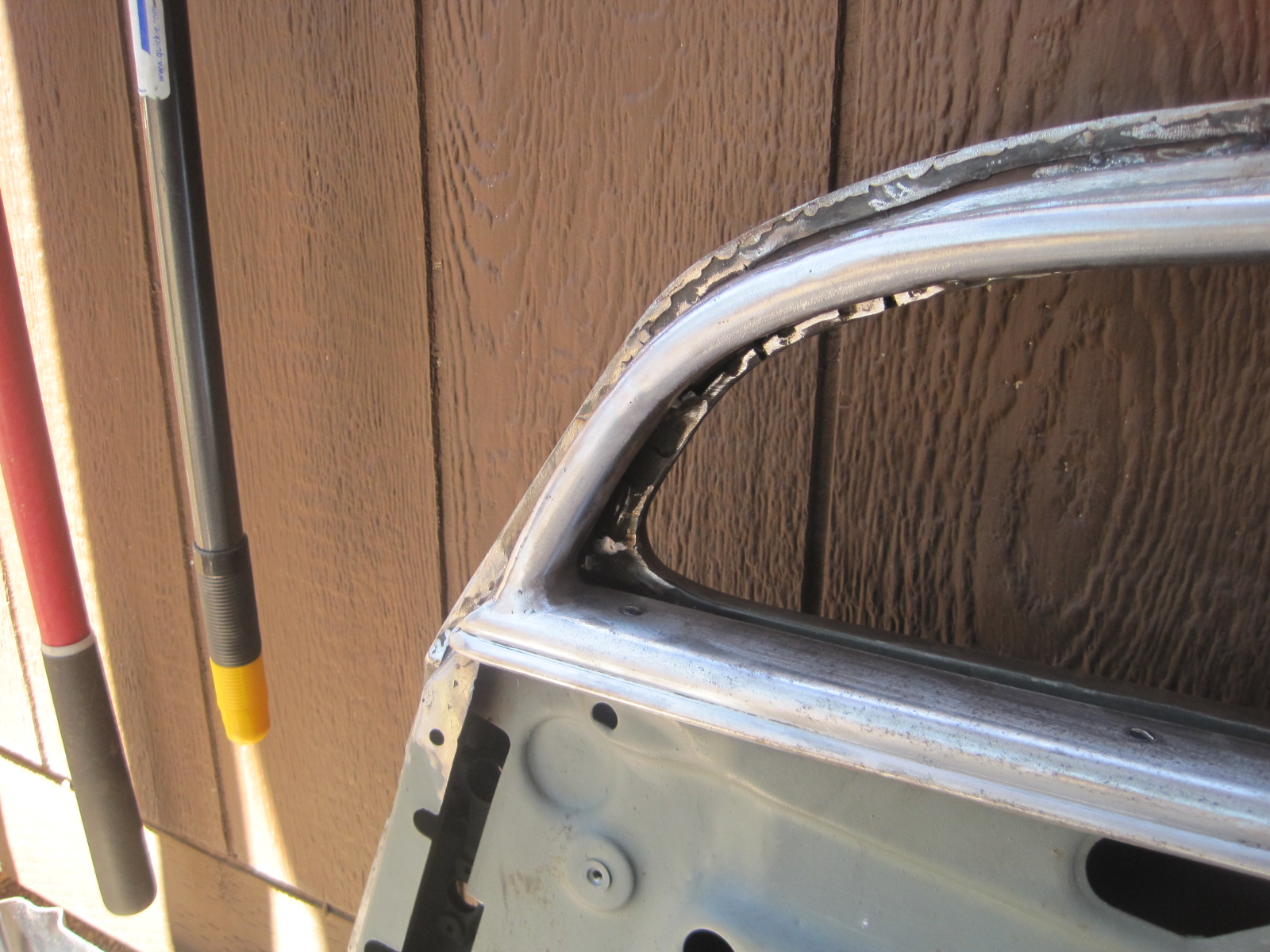 Passenger Door Window Garnish 018.JPG