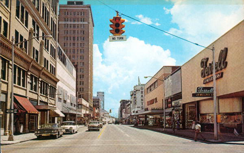 pc5792-L.jpg