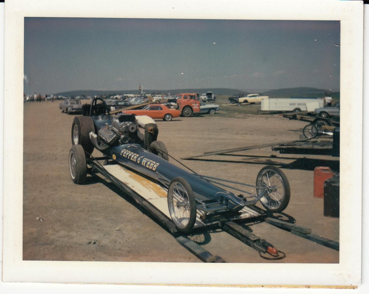 PEPPER AND WEBB DRAGSTER - NUMEDIA SEPT 67.JPG