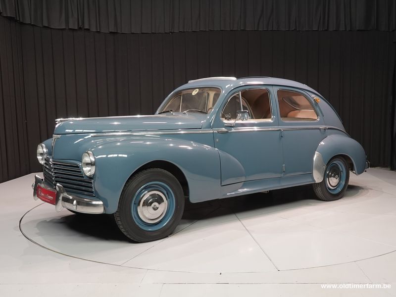 Peugeot 203.jpg