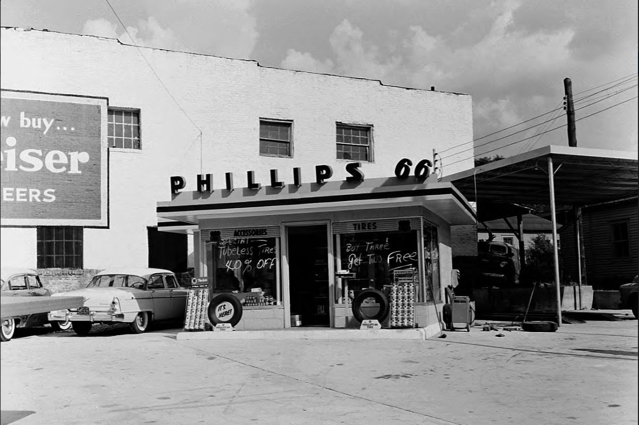 Phillips66a.JPG