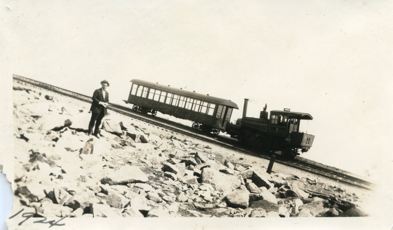 Pikes Peak 1924.jpg