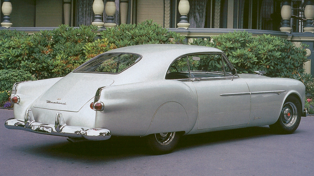 PininFarina-1951-Packard_2-Door_Fastback_02.jpg
