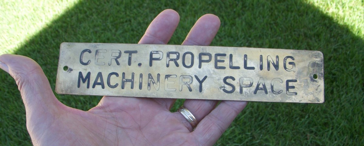 plaque.JPG