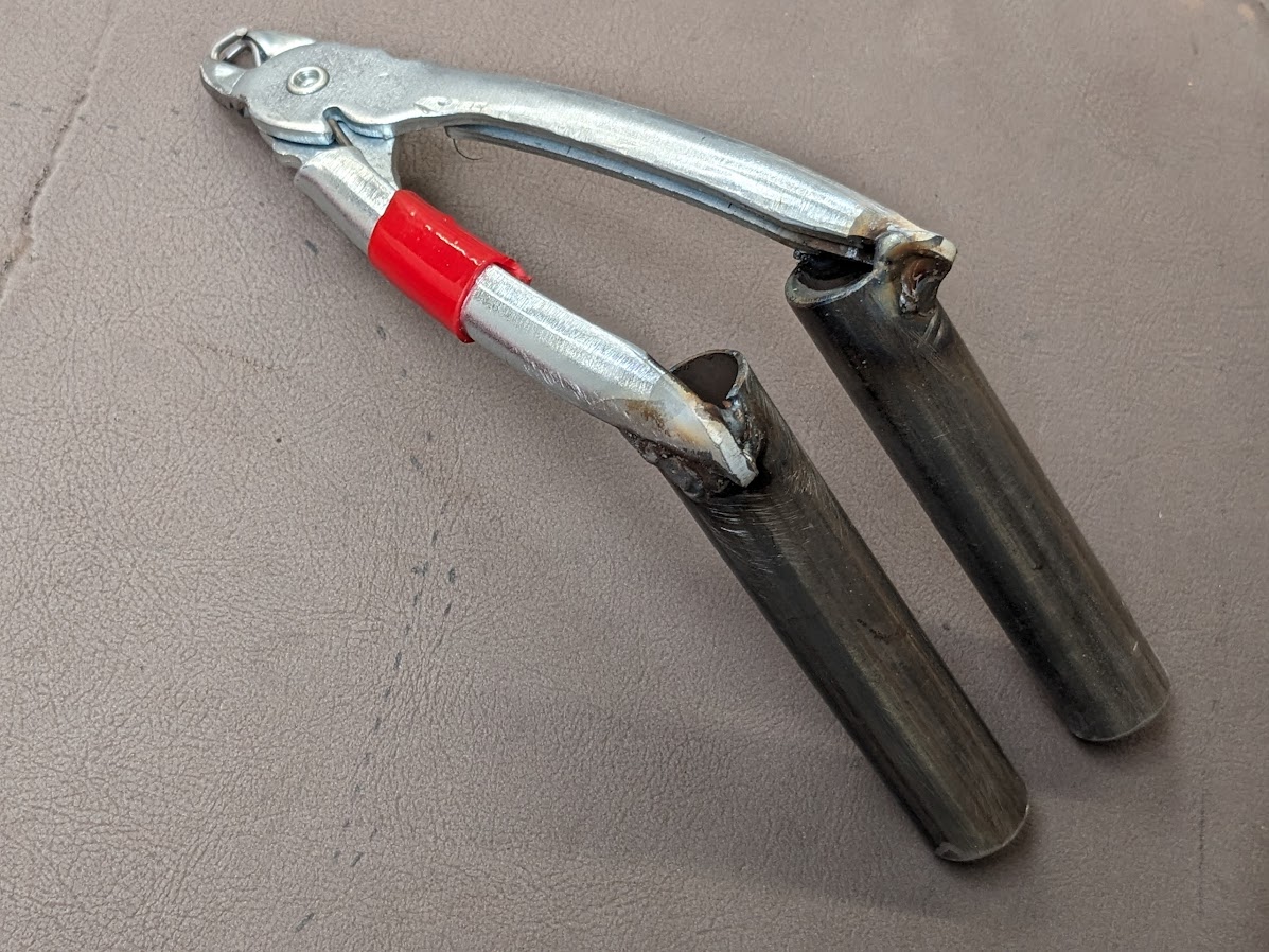 pliers1.jpg