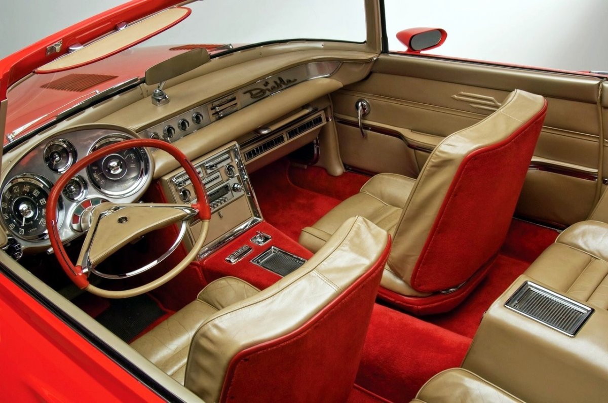 plush4 Chrysler Diablo interior… 1958 Chrysler show car.jpg