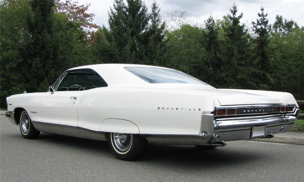 pontiac-bonneville-1965-6.jpg