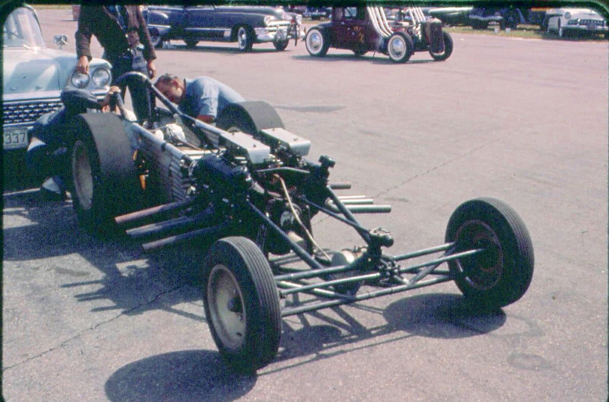 Pontiac Dragster.jpeg