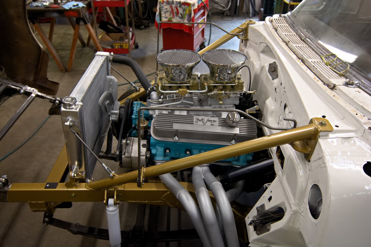 Pontiac Gasser 2.jpg