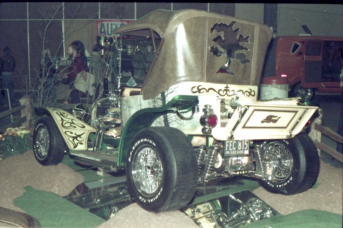 Portland Roadster Show 1975  i.jpg