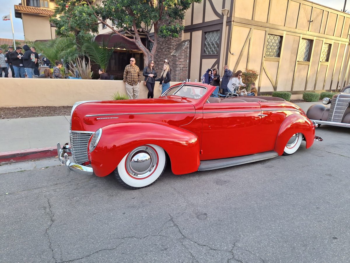 POSTED 1 A CUSTOM (96).jpg