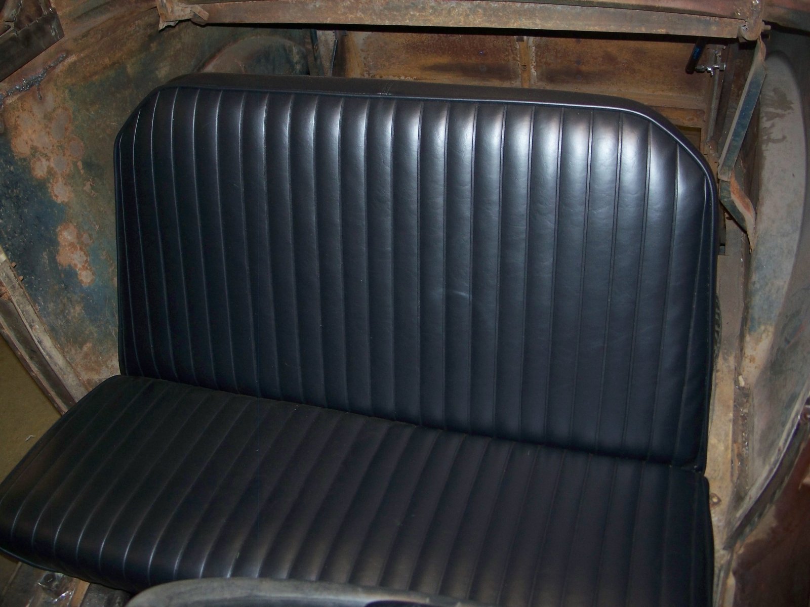 press pleat seat 004.JPG