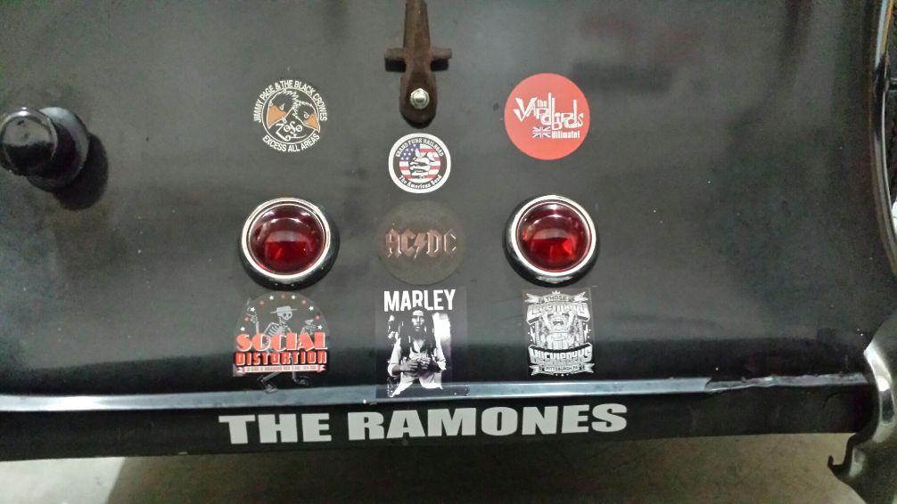 ramones2.jpeg