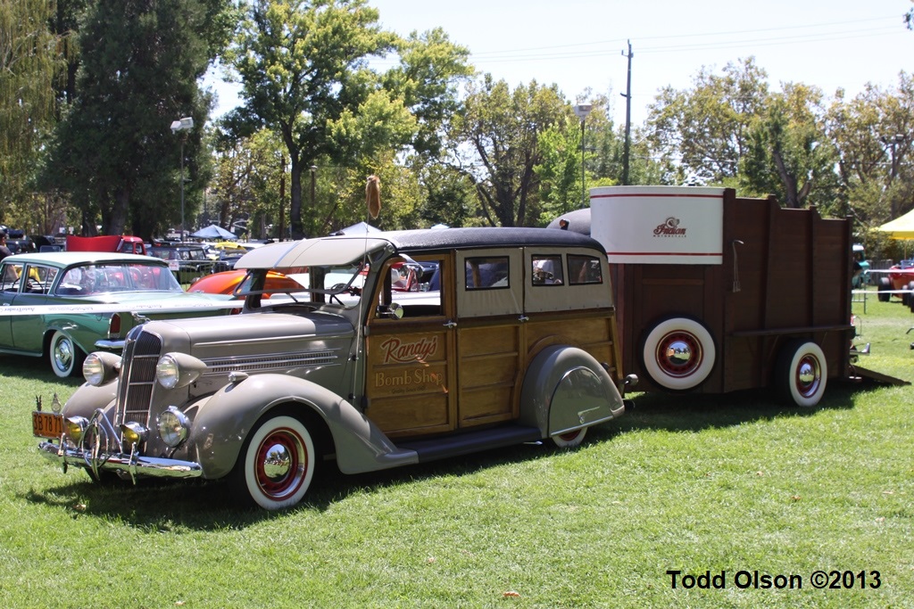 Randy Perez - '36 Dodge Weschester Suburban & vintage horse trailer @ '13 GGs WCNs (1).JPG