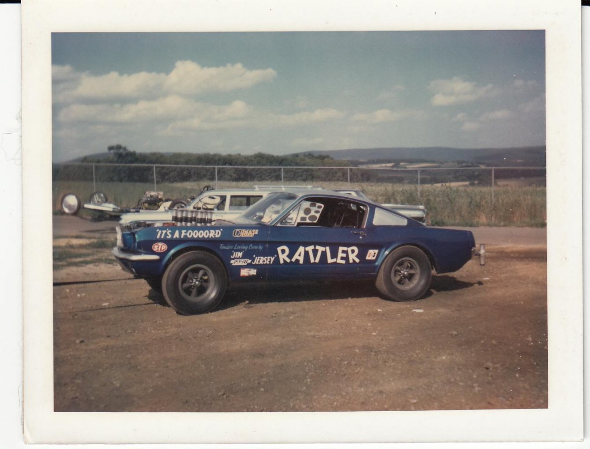 RATTLER BLUE FORD - NUMEDIA AUG68.JPG