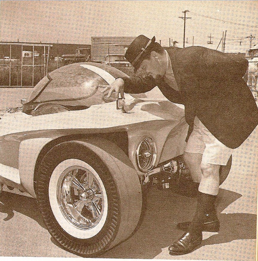 rear gas door.jpg