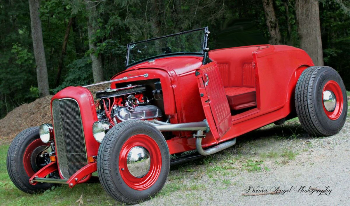 red wheels.jpg