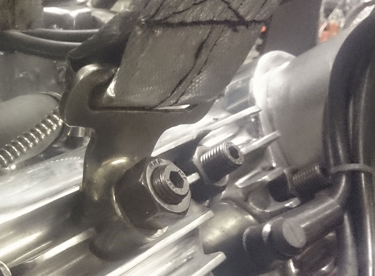 Restrain-lower-bracket.jpg