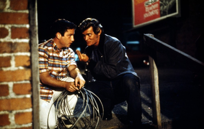 richard-dreyfuss-bo-hopkins-american-graffiti-1973.jpg