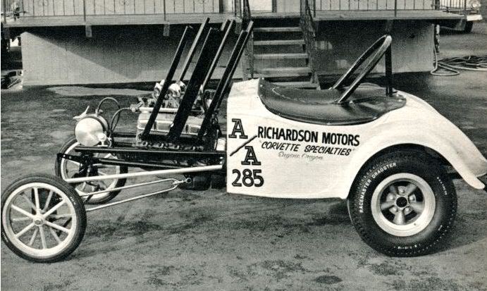 Richardson Motors AA Wild pipes.JPG
