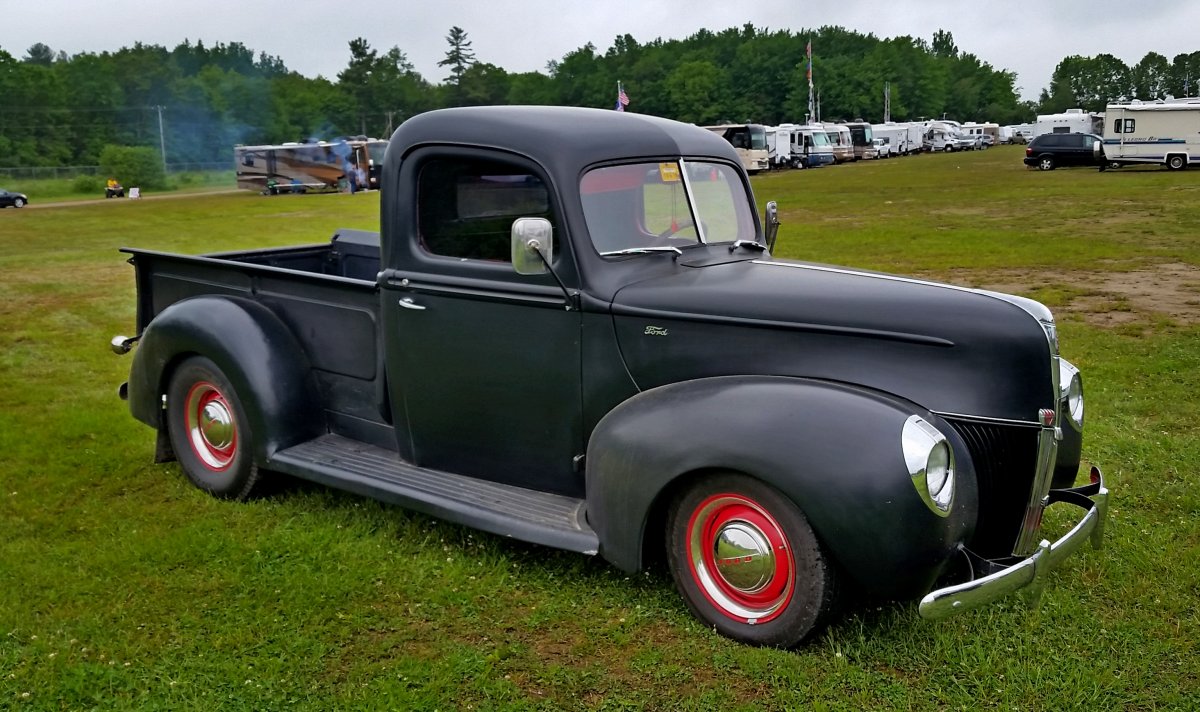 Richie \'s 40 Ford ,NE Dragway 6 3 16.jpg