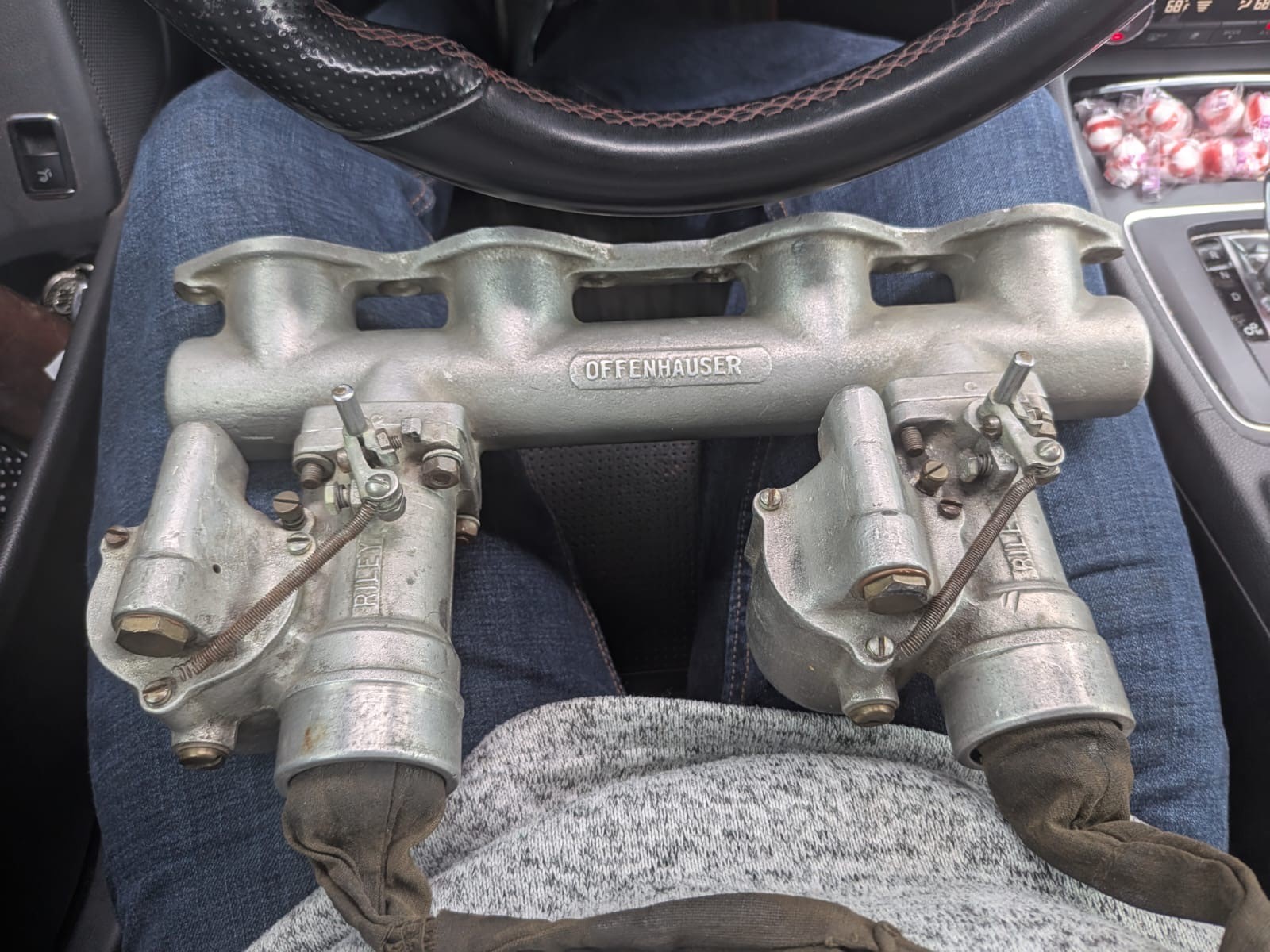 Riley sidedraft carbs.jpg