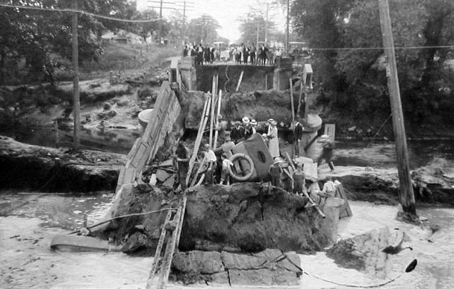 road closed.jpg
