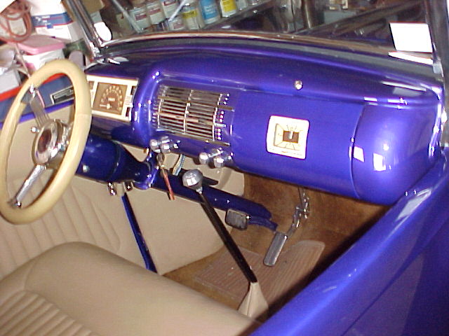 roadster dash2.JPG