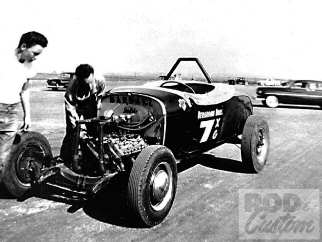 rodp_0911_06+drag_racing_origins+1929_roadster.jpg