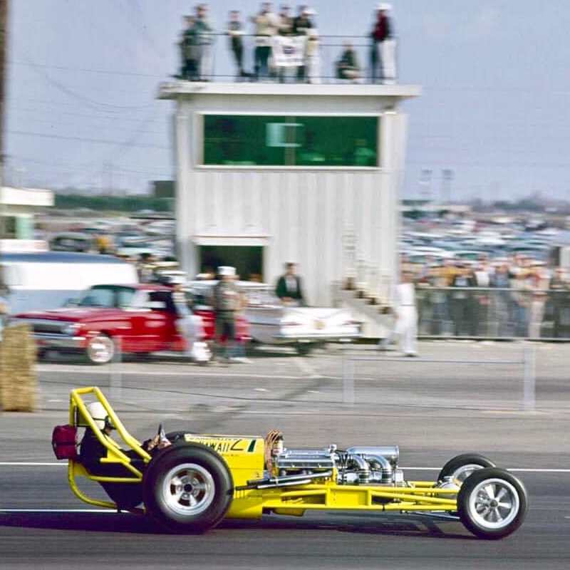 Roland Leong - 'Dragmaster HAWAII' dragster - Pomona.jpg