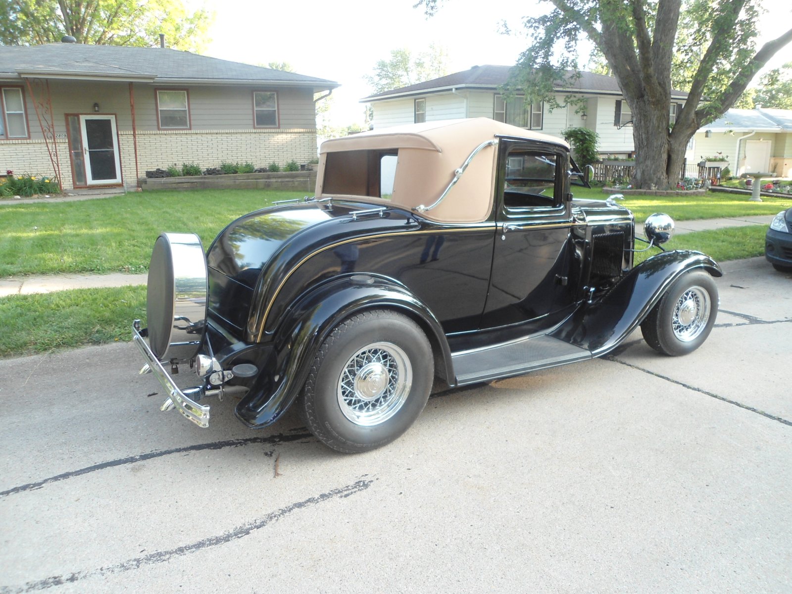 ronbakers32cab.JPG