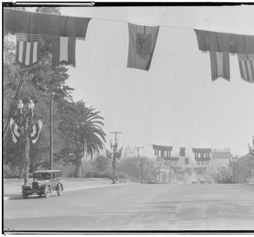 rose parade 1929.jpg