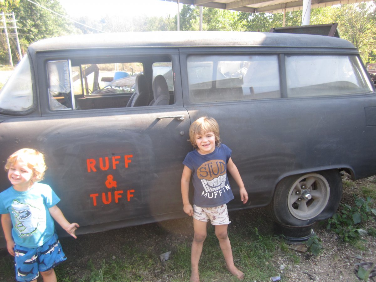 RUFF& TUFF 003.JPG