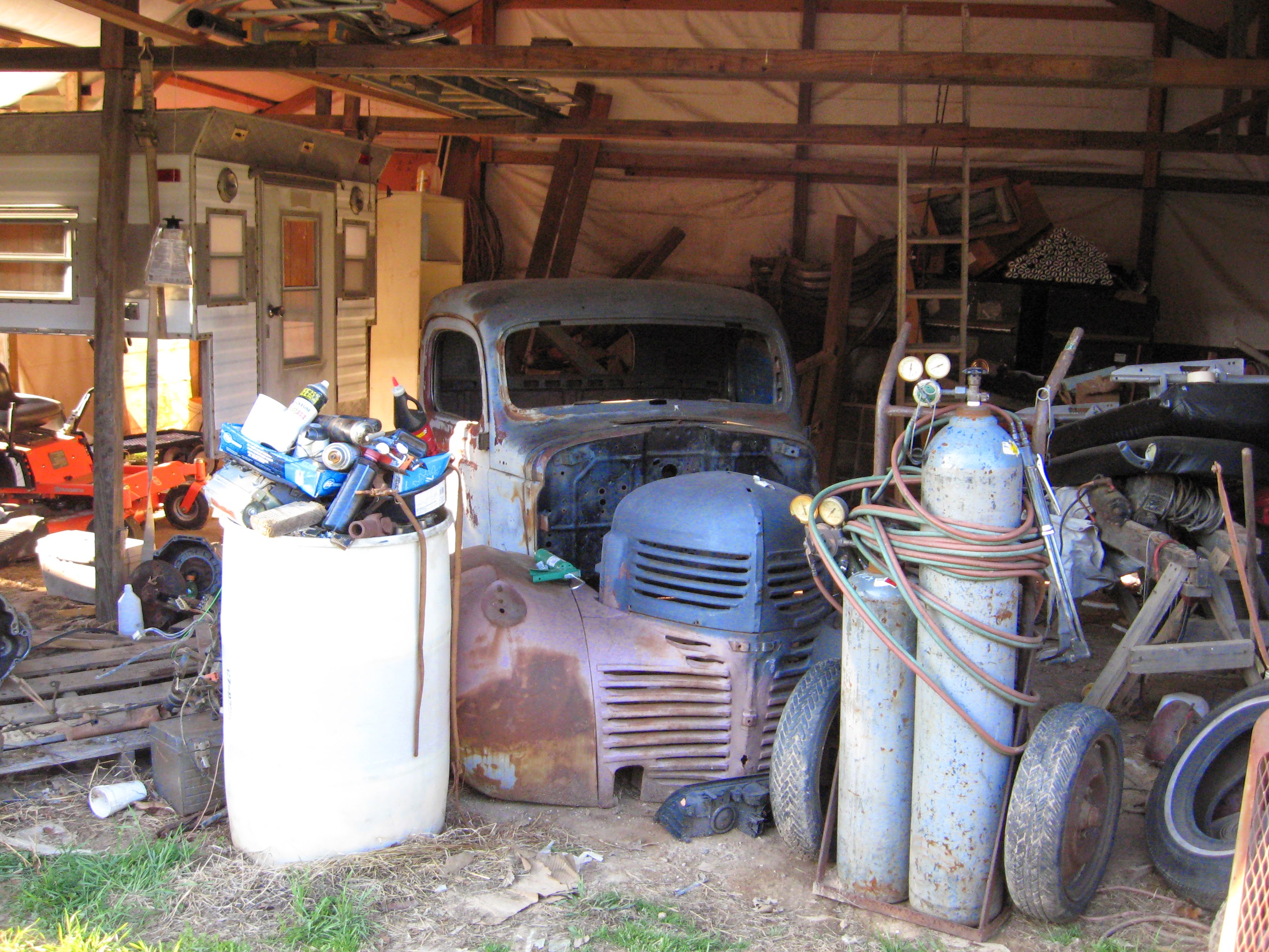 rust plymouth.JPG