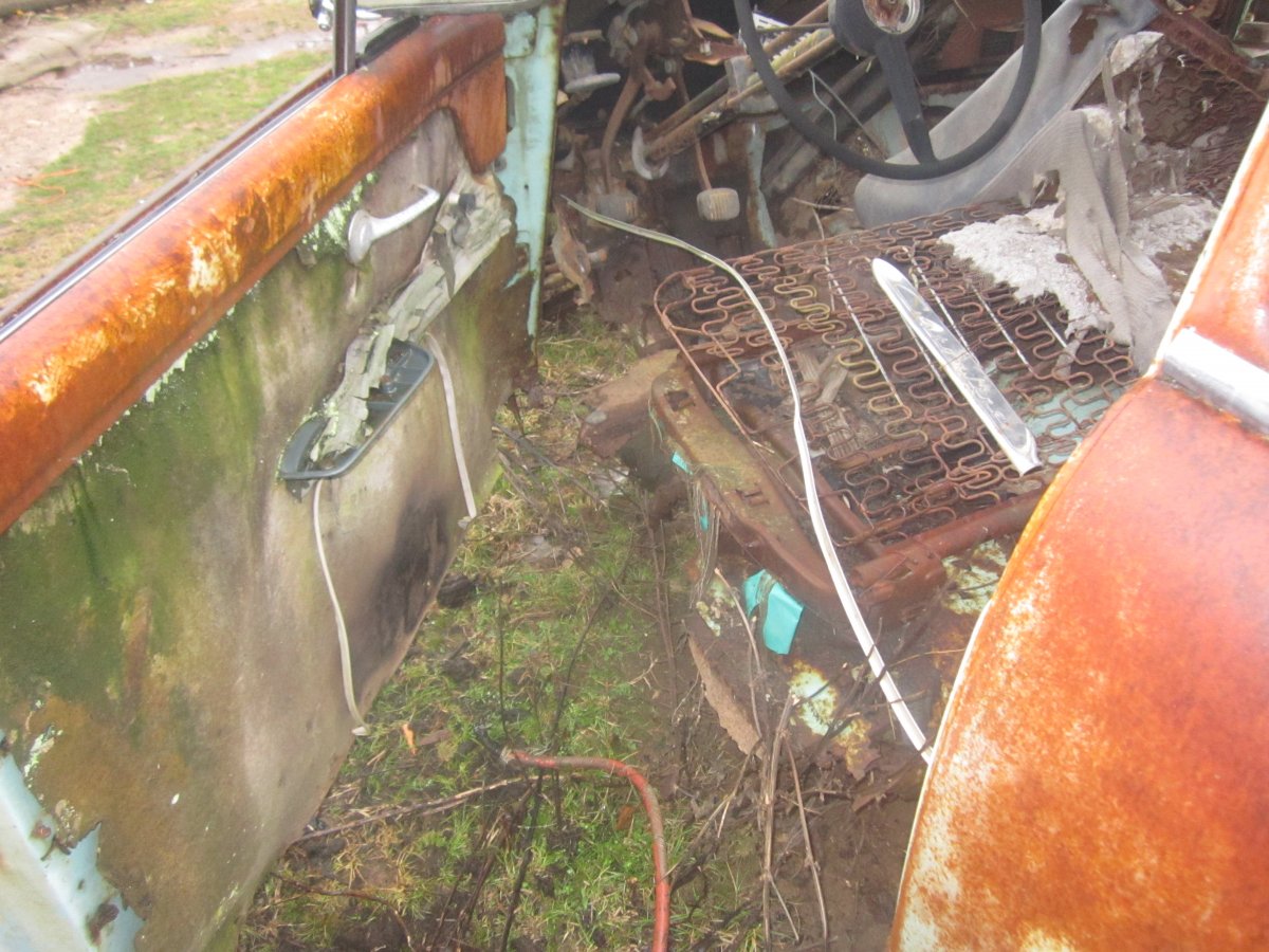 rusted away 012.JPG