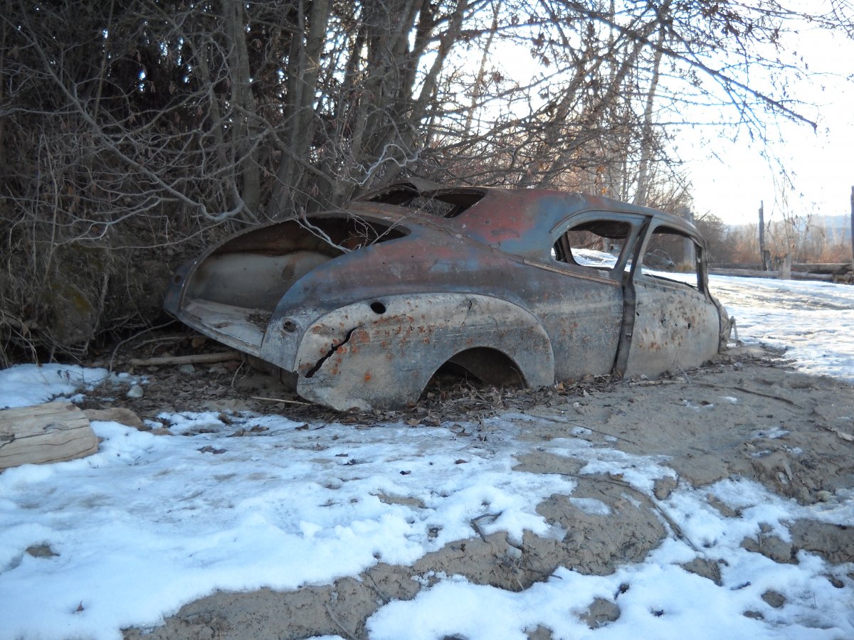 rusty relics 001.jpg
