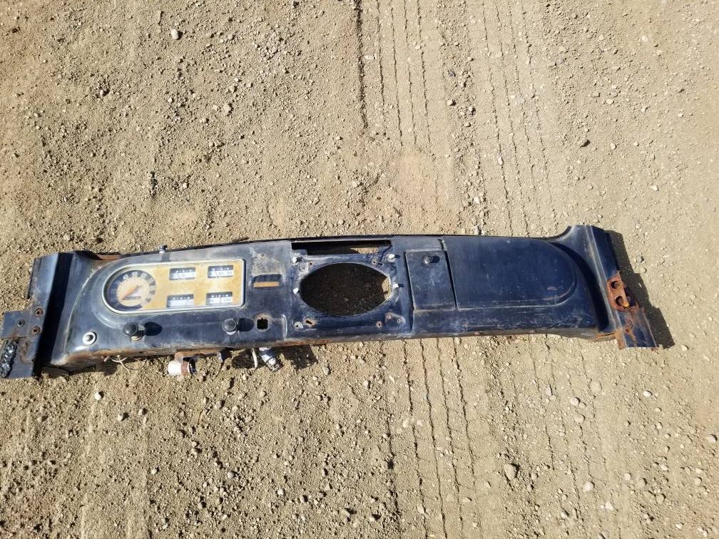s-l1600 dash.jpg