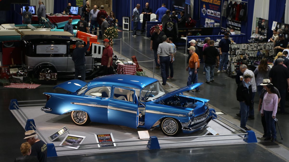 Sacramento-Autorama-Custom-Tri-5.jpg