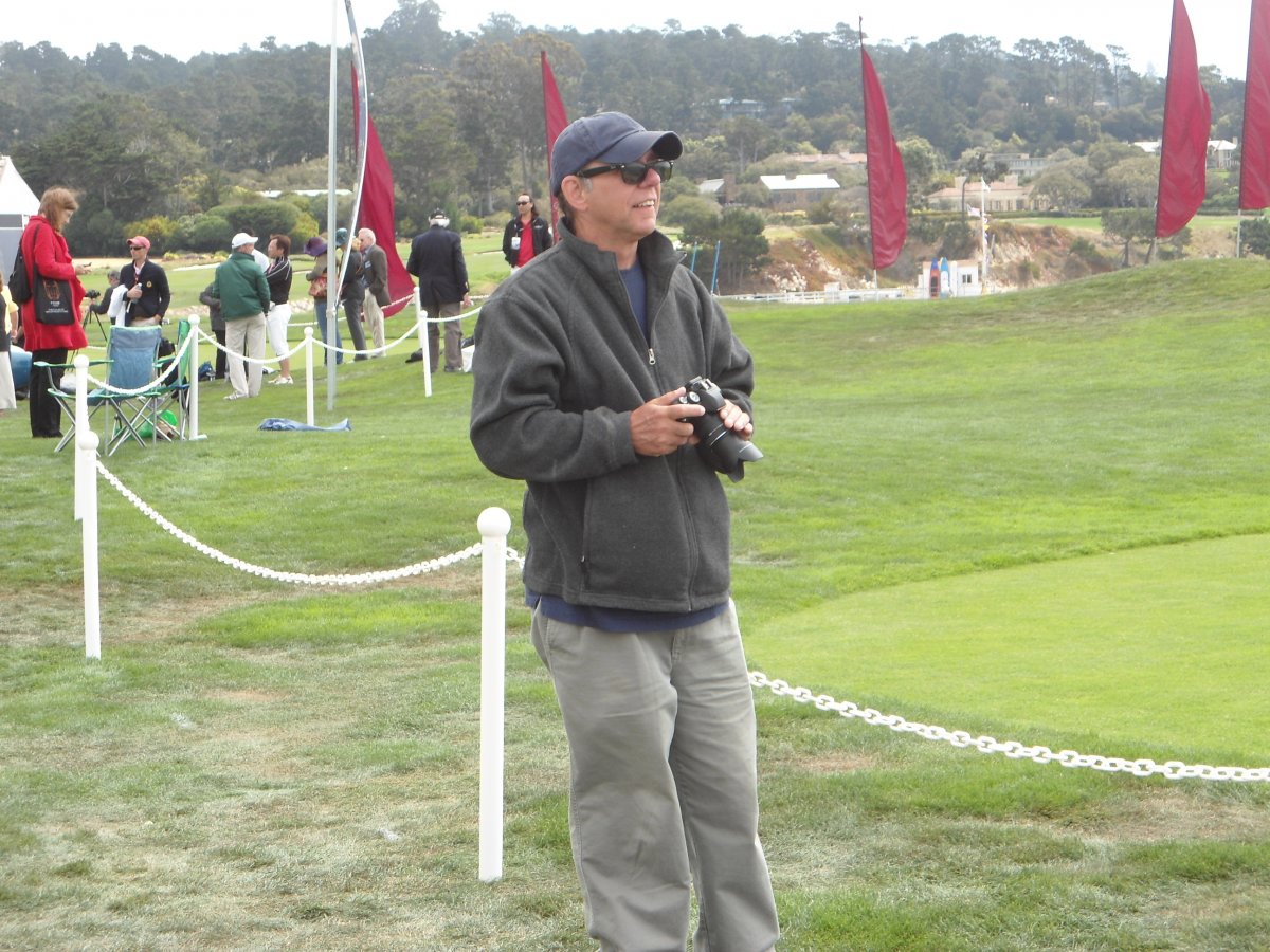 Scottyatpebblebeachwithcamera.JPG