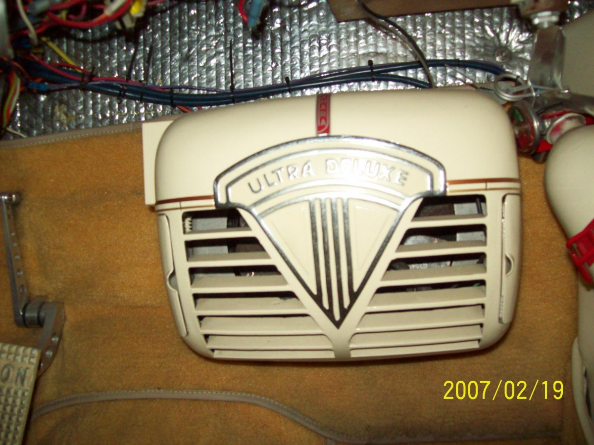 seat & heater 005.JPG