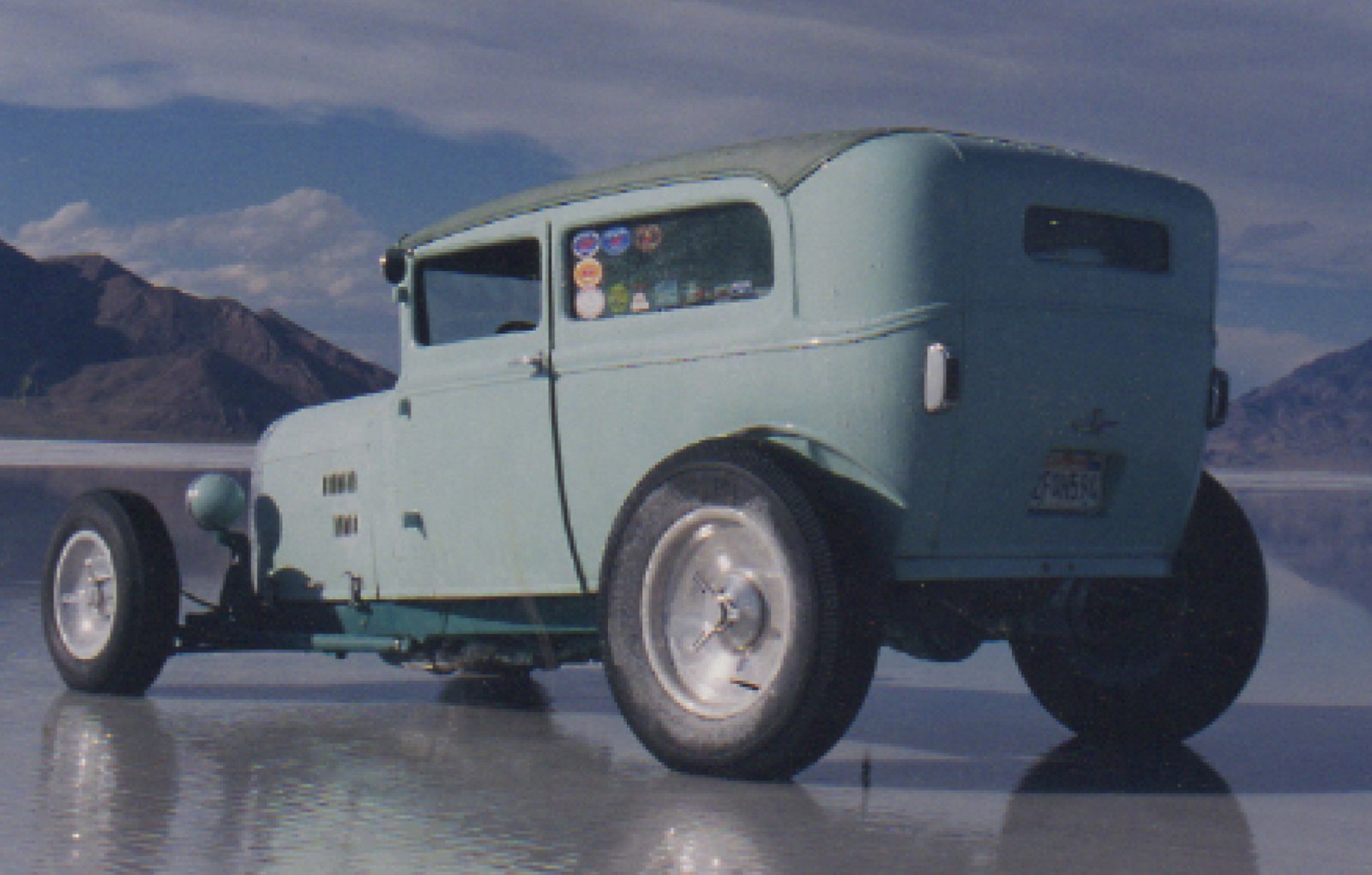 Sedan at Bonneville.jpg