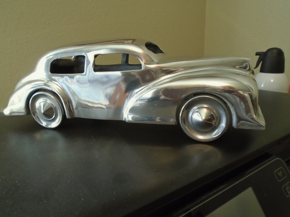 sedan.jpg