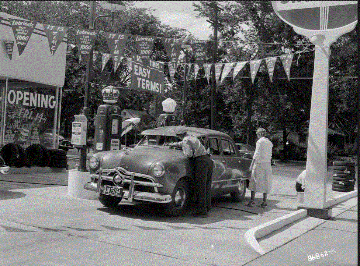 ServiceStation3.GIF