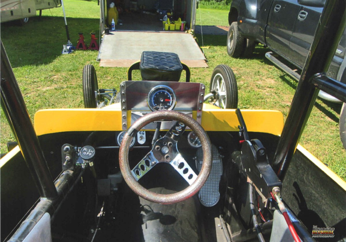 shaker cocpit1.jpg