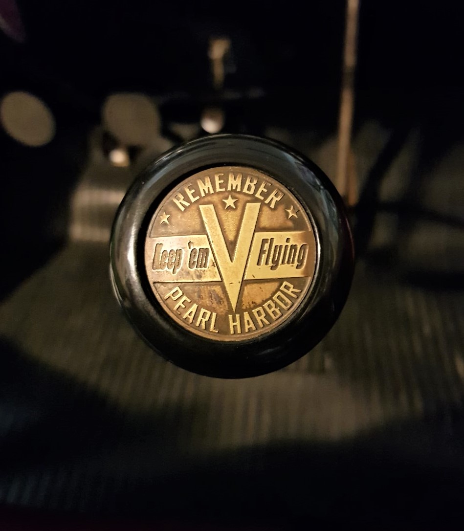 shift knob 1 (2).jpg