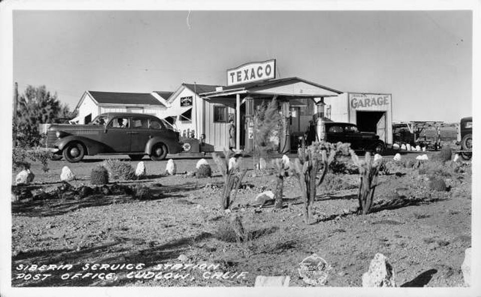 Siberia Service Station Post Office, Ludlow, California 1939.JPG