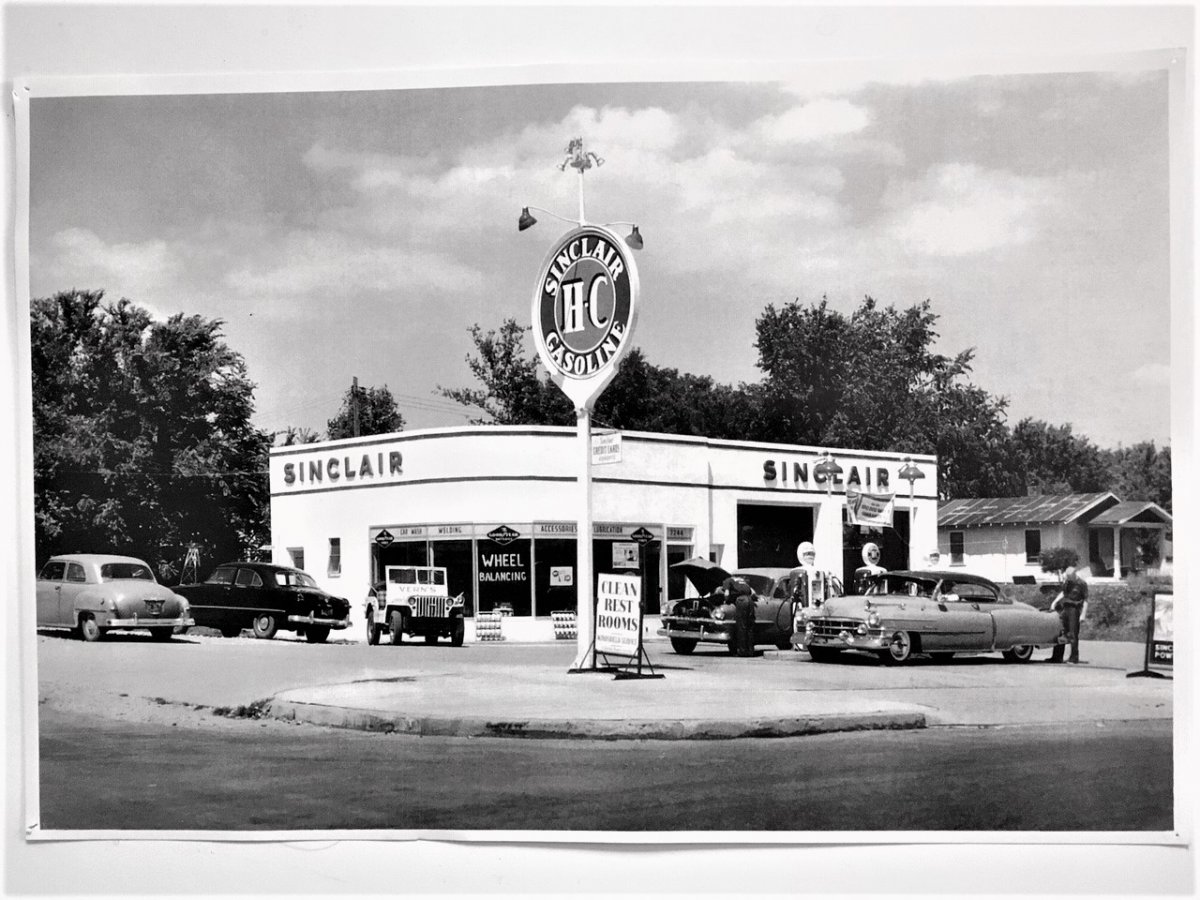 sinclair gas station.jpg